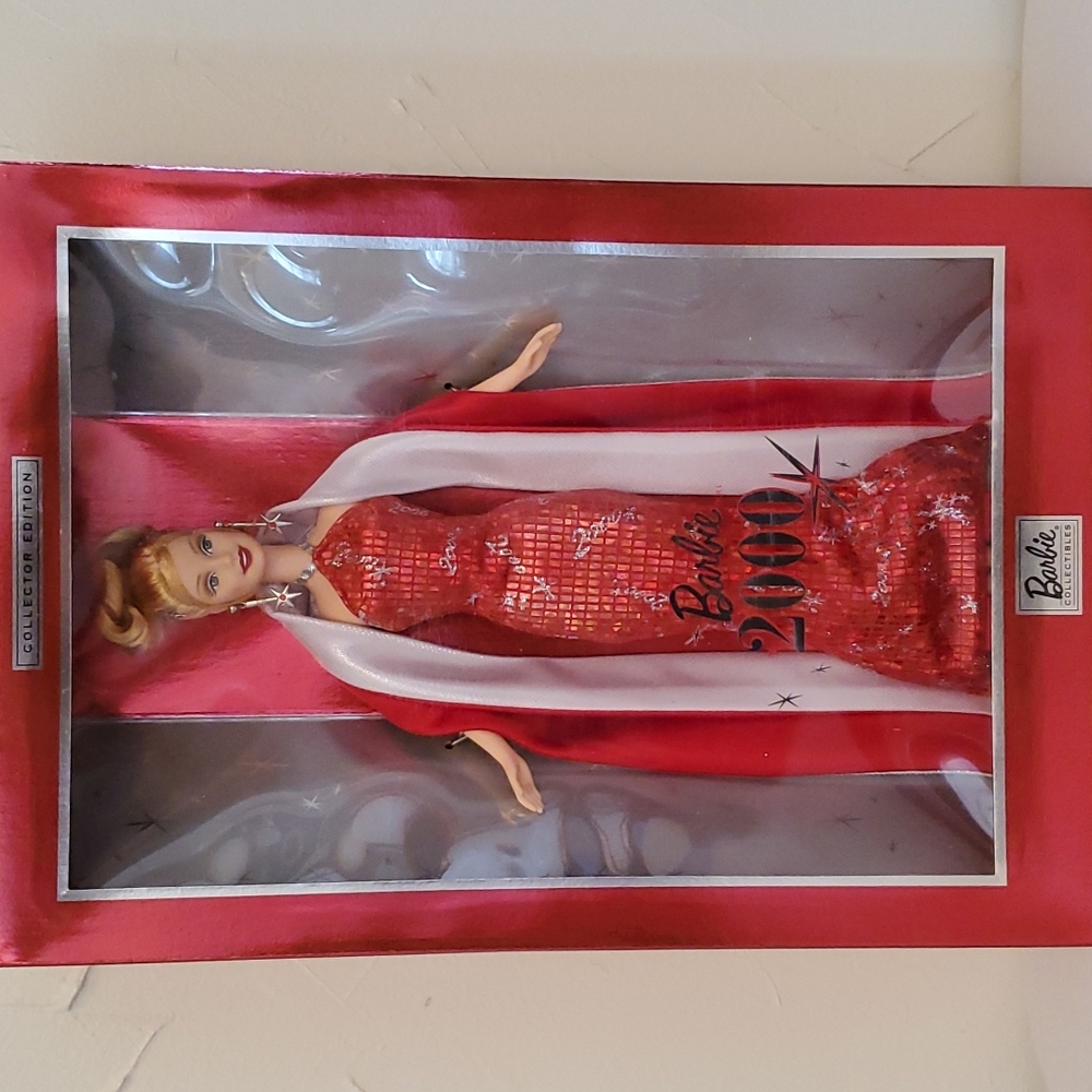2000 Sealed Barbie NIB